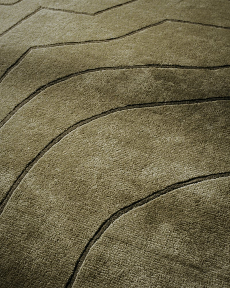 Pond – Stone | Patterned Plush Wool Rug | NORDIC KNOTS