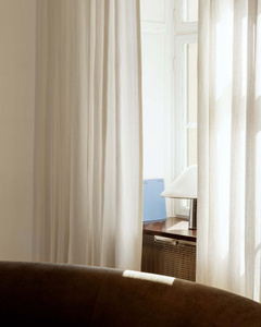 The Studio Linen – White