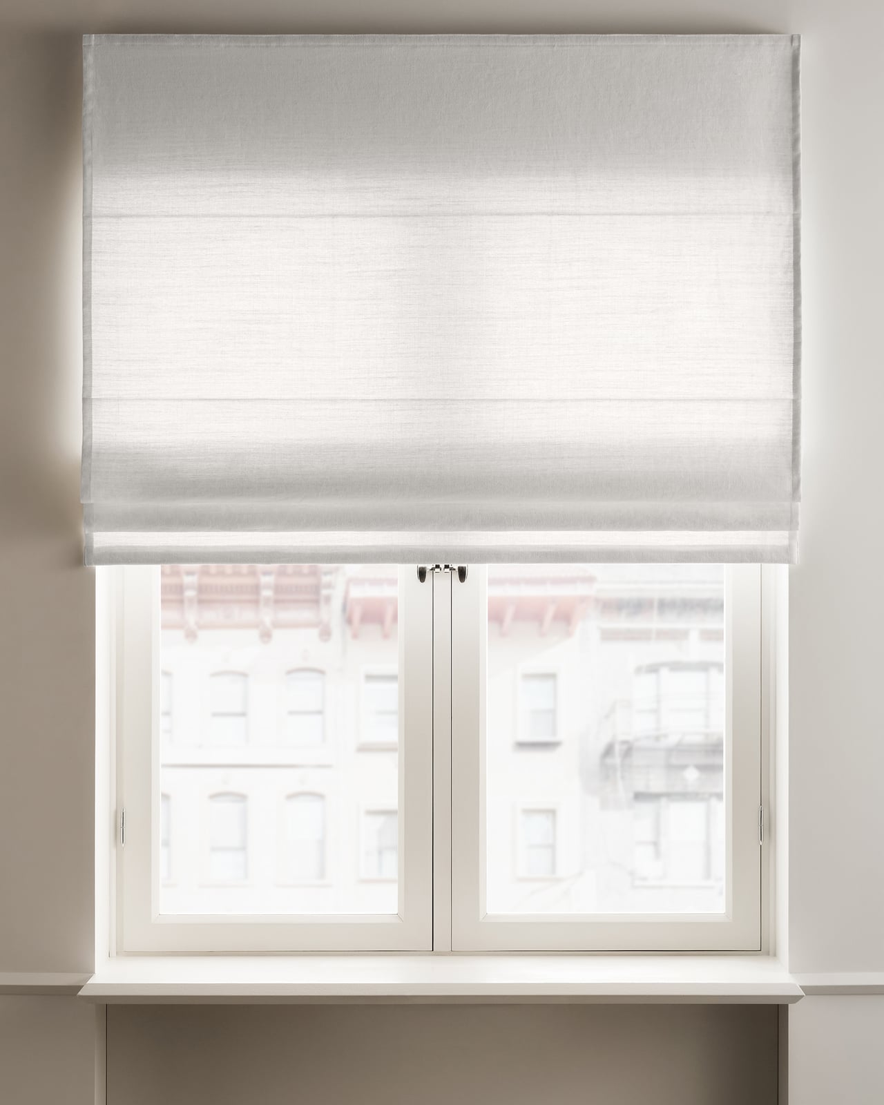 Nordic Knots, Leinen Raffrollos / Abdunkeln, The Studio Linen – White