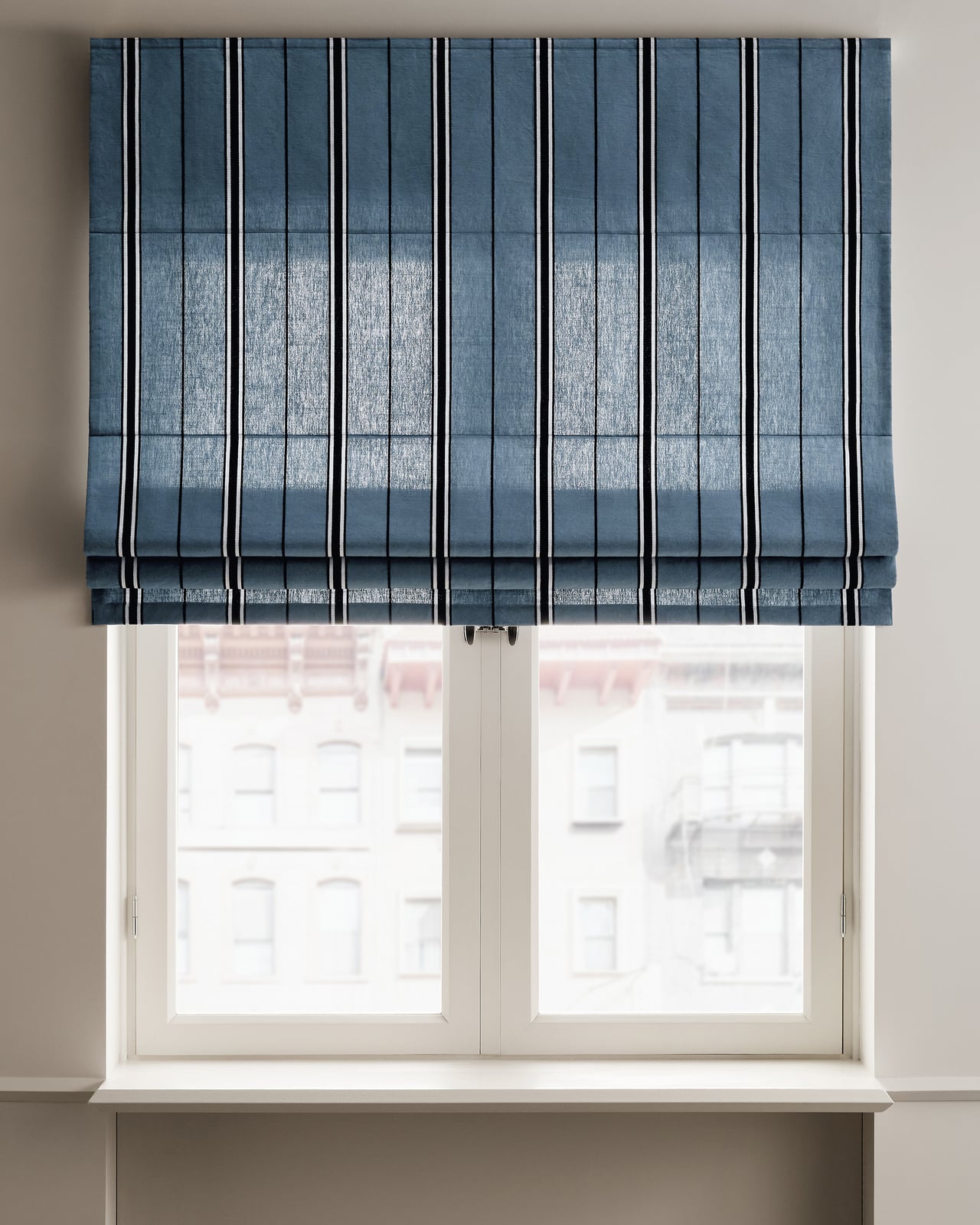 Nordic Knots, Baumwolle-Leinen Raffrollos / Abdunkeln, The Triple Stripe – Blue/Black