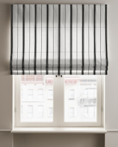 The Triple Stripe – Dusty White/Black