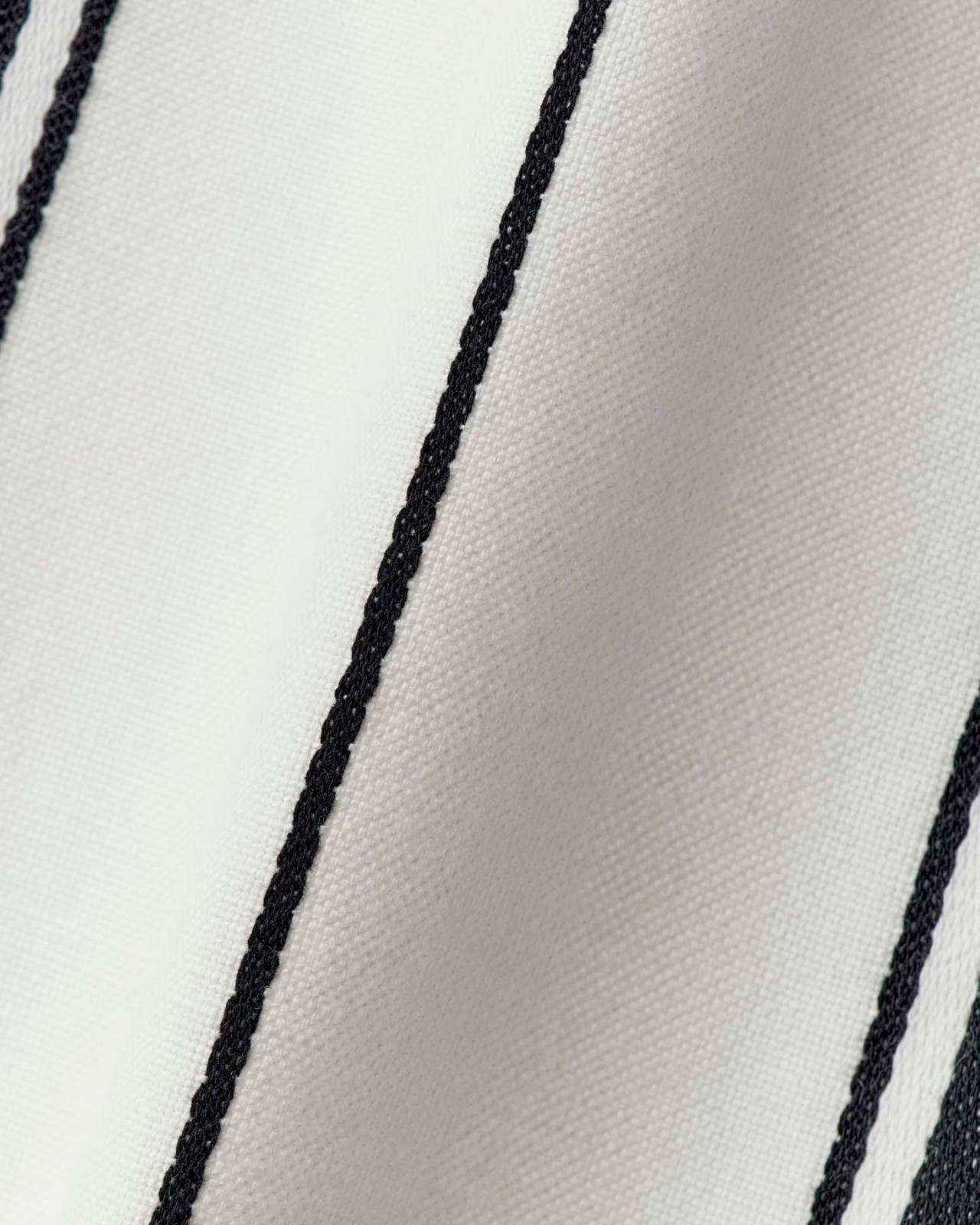 Nordic Knots, Baumwolle-Leinen Stoffe als Meterware, Triple Stripe – Dusty White/Black