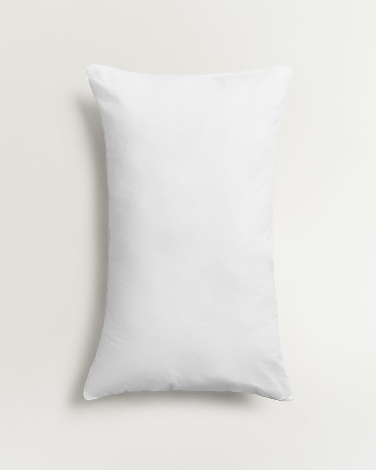 Down Alternative Pillow Soft in White, a white polyester and cotton pillowcase with a smooth finish.