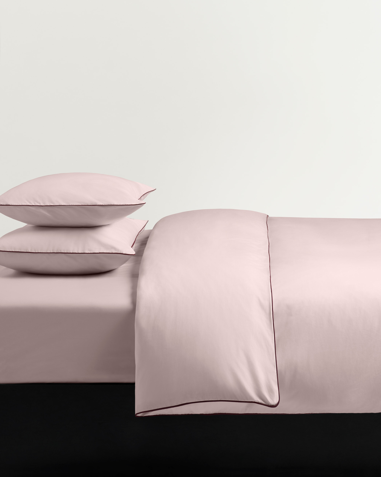 Nordic Knots, Cotton Bedding & Decor, Percale Duvet Cover Set (3 pcs) – Pink/Wine