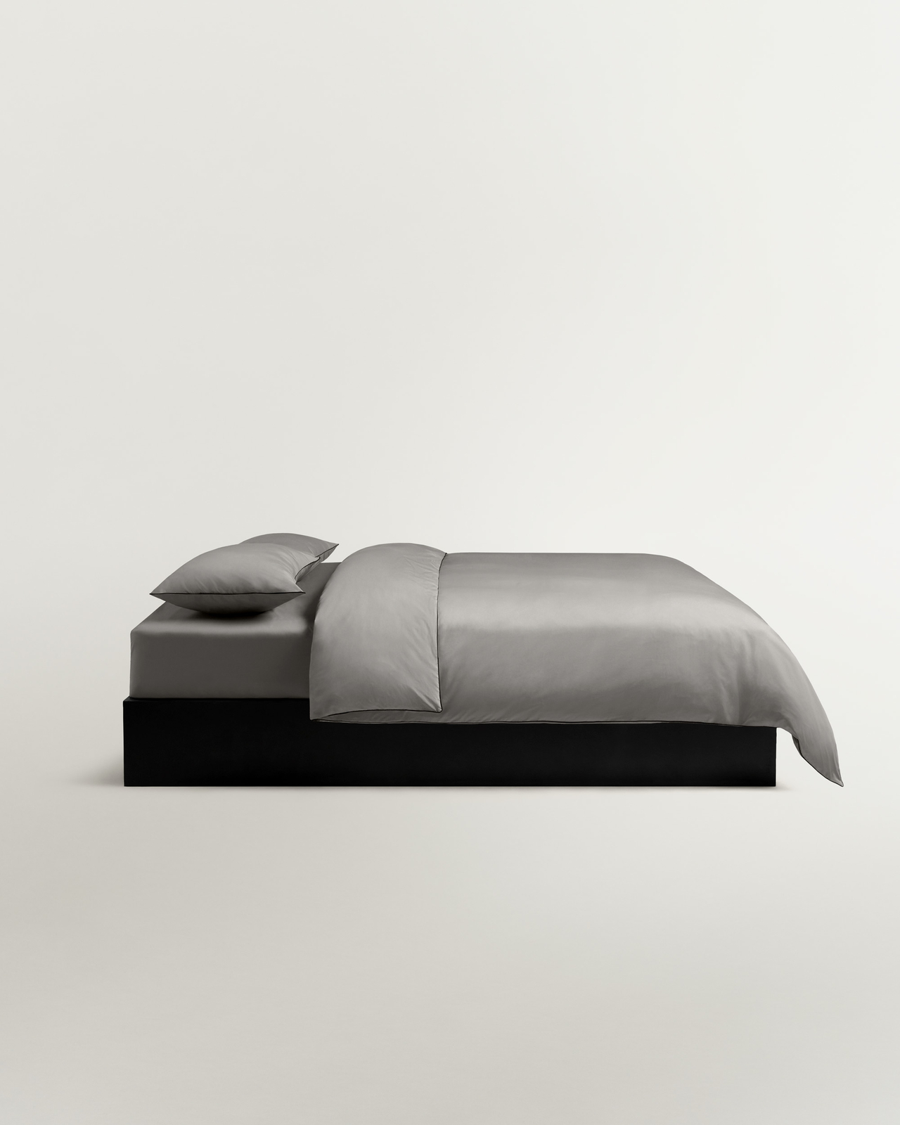 Nordic Knots, Cotton Bedding & Decor, Percale Sheet Set (5 pcs) – Gray/Black