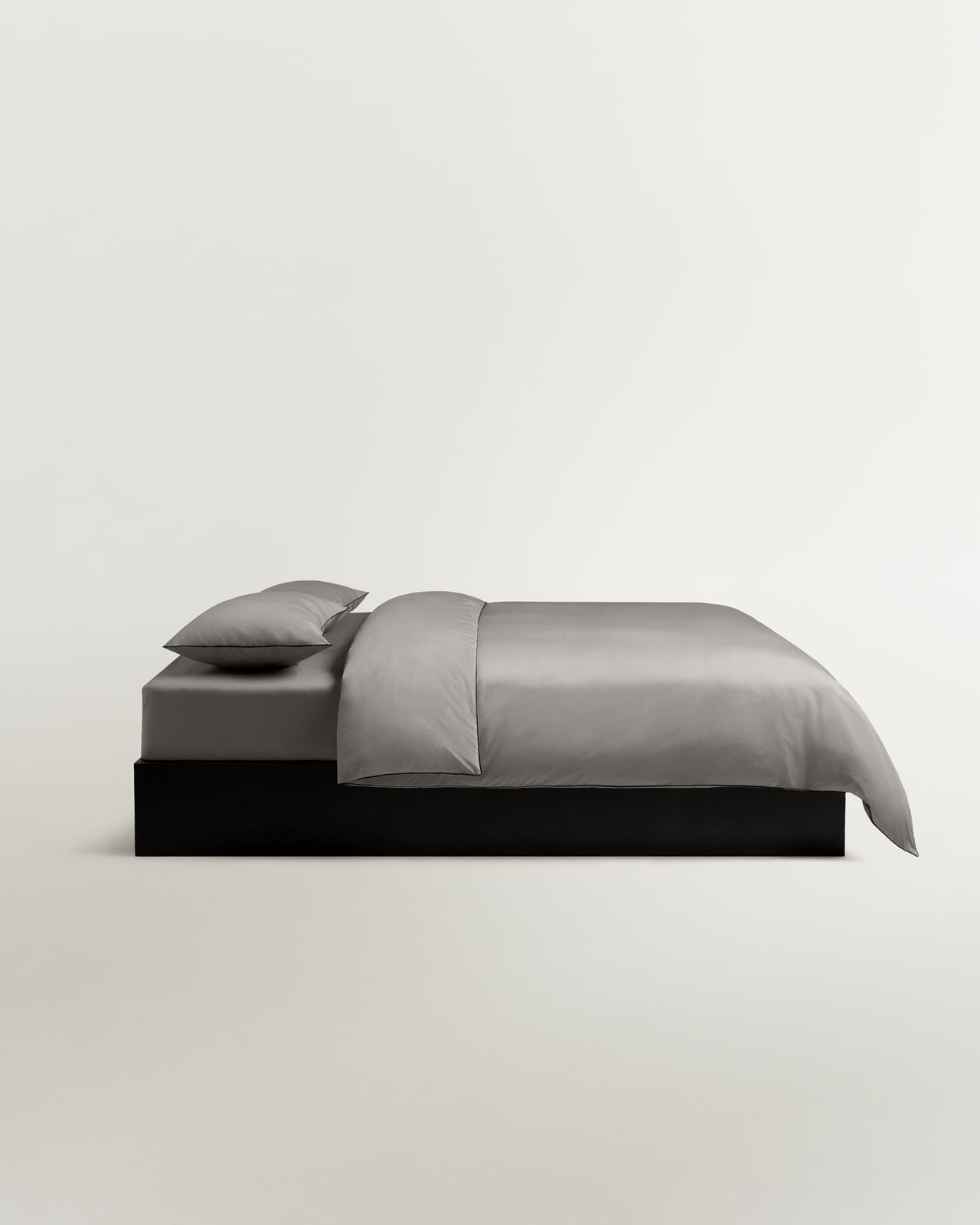 Nordic Knots, Cotton Bedding & Decor, Percale Sheet Set (5 pcs) – Gray/Black