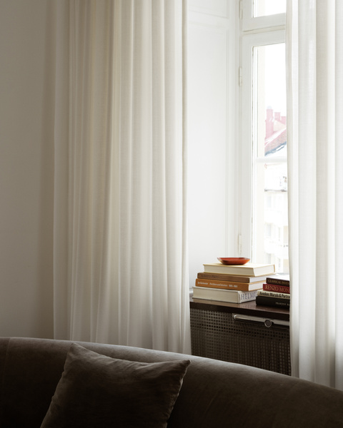 The Grand – Perfect White | Light-Filtering Luxurious Wool Curtain