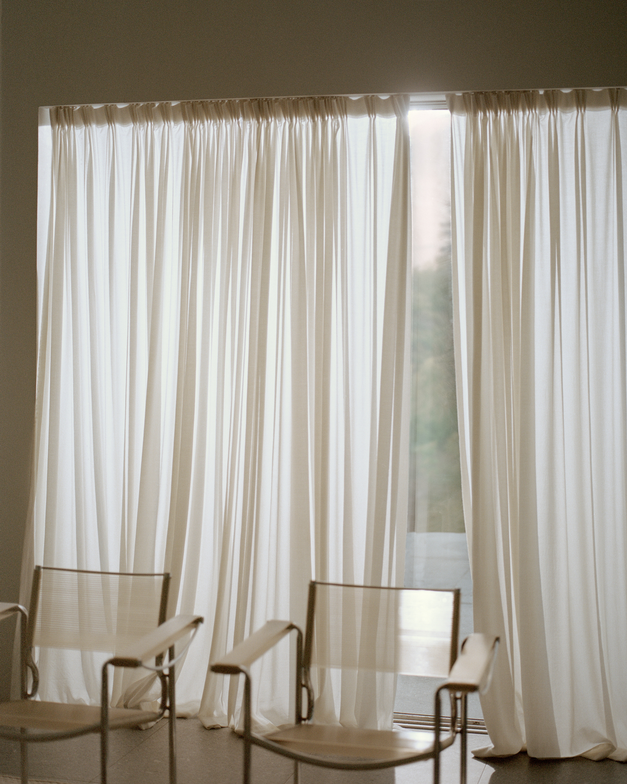 The Grand – Perfect White | Light-Filtering Luxurious Wool Curtain