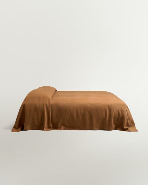 795_aea925ed24-studio-linen-