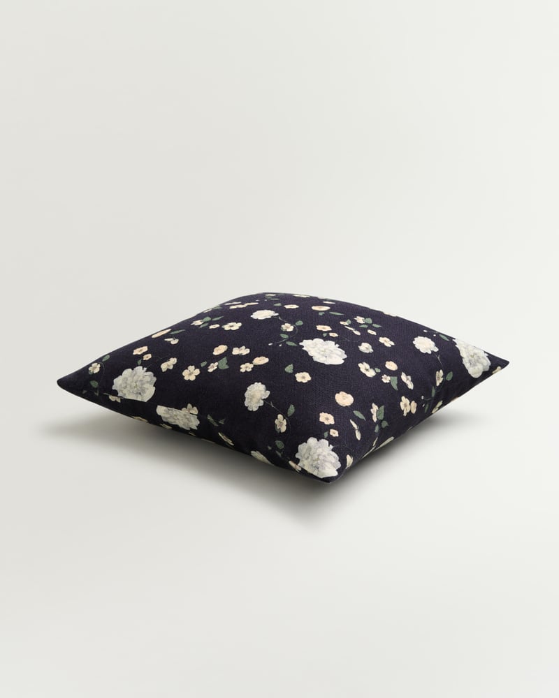Honey Rose – Midnight | Patterned Linen Pillow Cover | NORDIC KNOTS